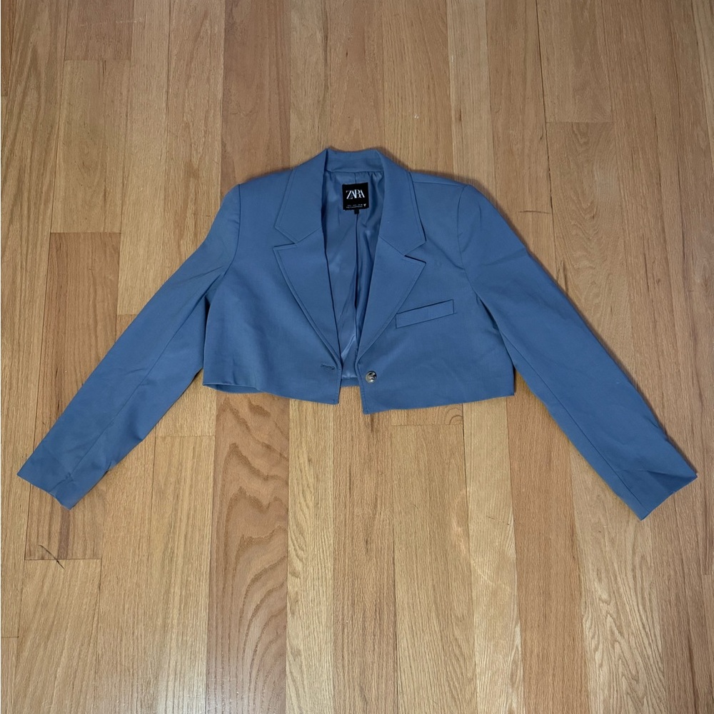 Zara Cropped Blue Blazer with Button Closure